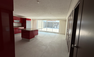 LA PUNTA, SEXTA SECCIÓN DE LOMAS VERDES. Casa en condominio en venta en Lomas Verdes