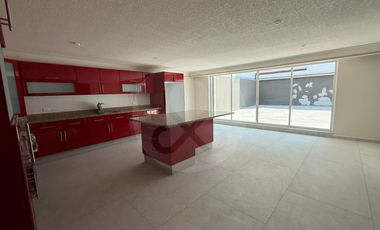 LA PUNTA, SEXTA SECCIÓN DE LOMAS VERDES. Casa en condominio en venta en Lomas Verdes