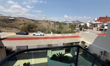 LA PUNTA, SEXTA SECCIÓN DE LOMAS VERDES. Casa en condominio en venta en Lomas Verdes
