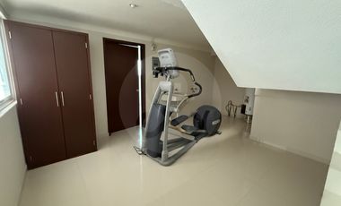 LA PUNTA, SEXTA SECCIÓN DE LOMAS VERDES. Casa en condominio en venta en Lomas Verdes