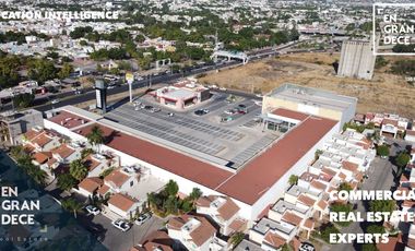 Locales en Renta, Plaza Mivia Lola, Sector Montecarlo, Amplio Estacionamiento, Anclado con Elektra, Taipak, Gym 24/7
