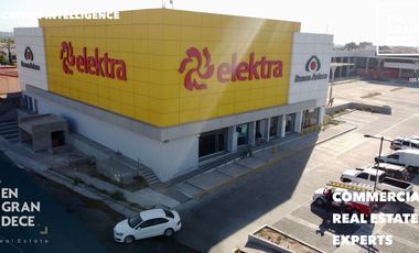Locales en Renta, Plaza Mivia Lola, Sector Montecarlo, Amplio Estacionamiento, Anclado con Elektra, Taipak, Gym 24/7