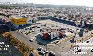 Locales en Renta, Plaza Mivia Lola, Sector Montecarlo, Amplio Estacionamiento, Anclado con Elektra, Taipak, Gym 24/7