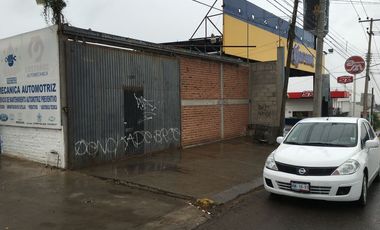 Amplio local en renta equipado con palapa refrigerada ideal para restaurante con estacionamiento sobre vialidad principal M. Clouthier.