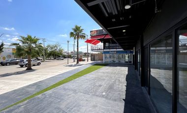 Locales Comerciales en Renta en Plaza Mont Black - Zona Barrancos al sur de la Ciudad