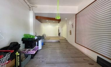 Arriendo local comercial a pasos de Mall Vivo Los Trapenses