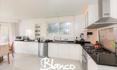 Casa en Venta en Lomas de San Isidro, San Isidro, G.B.A. Zona Norte, Argentina