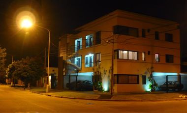 EDIFICIO TALCAHUANO ESQUINA CASTELLI COCHERA SEMICUBIERTA DE 2,52 POR 5,20 MTS