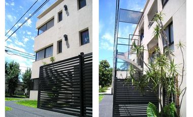 EDIFICIO TALCAHUANO ESQUINA CASTELLI COCHERA SEMICUBIERTA DE 2,52 POR 5,20 MTS