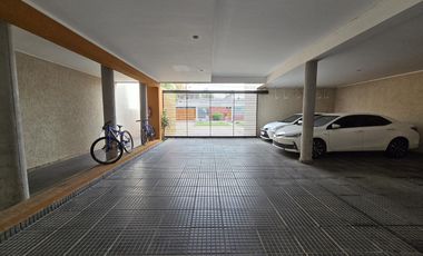EDIFICIO ZEBALLOS 148 COCHERA CUBIERTA DE 2,50 POR 5,00 MTS