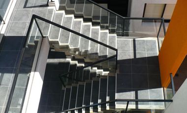 EDIFICIO ZEBALLOS 148 COCHERA CUBIERTA DE 2,50 POR 5,00 MTS