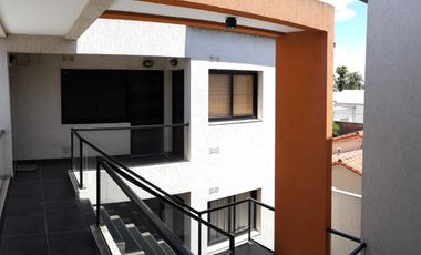 EDIFICIO ZEBALLOS 148 COCHERA CUBIERTA DE 2,50 POR 5,00 MTS