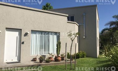 Casa en Alq. Temporario en Santa Barbara, Tigre, G.B.A. Zona Norte, Argentina