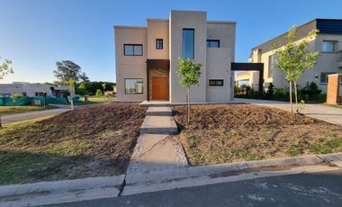 Casa en Venta en Santa Elena, Pilar del Este, Pilar, G.B.A. Zona Norte, Argentina