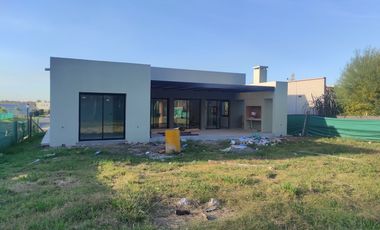 Casa en Venta en Santa Elena, Pilar del Este, Pilar, G.B.A. Zona Norte, Argentina