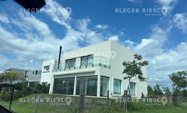 Casa en Venta en El Yacht, Nordelta, Tigre, G.B.A. Zona Norte, Argentina