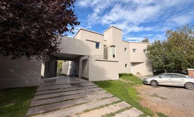 Casa en Venta en Centenario (Neuquén), Neuquén, Patagonia, Argentina