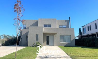 Casa en Venta en Barbarita, General Pacheco, Tigre, G.B.A. Zona Norte, Argentina