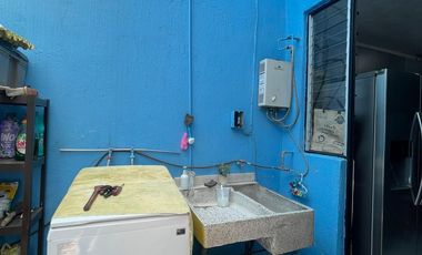 Casa frente a cancha de Futbol