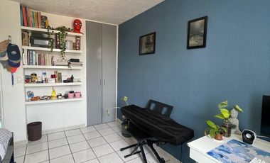 Casa frente a cancha de Futbol