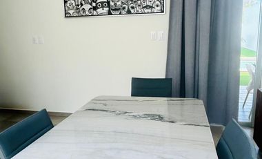 Casa de una planta equipada y amueblada de tres habitaciones y piscina