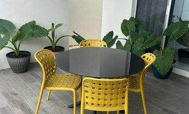 Casa de una planta equipada y amueblada de tres habitaciones y piscina