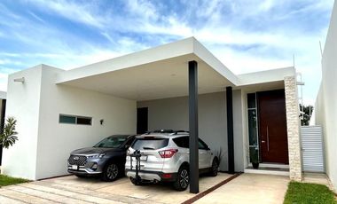 Casa de una planta equipada y amueblada de tres habitaciones y piscina