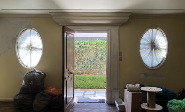 Casa como terreno(Triángulo dorado)