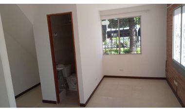 Arriendo Apartaestudio o Local Santa Clara 1 - parq 41-85 Rionegro