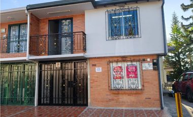 Arriendo Apartaestudio o Local Santa Clara 1 - parq 41-85 Rionegro