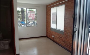 Arriendo Apartaestudio o Local Santa Clara 1 - parq 41-85 Rionegro