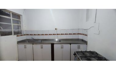 Arriendo Casa Local Jesús Nazareno, Medellín
