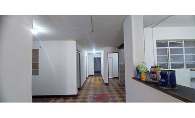Arriendo Casa Local Jesús Nazareno, Medellín