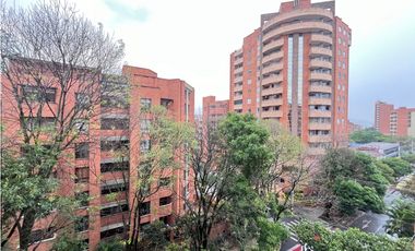 Amoblado Espectacular Apartaestudio Laureles - Medellín.