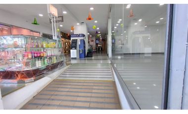 Arriendo Local En Centro Comercial Venecia, La Estrella