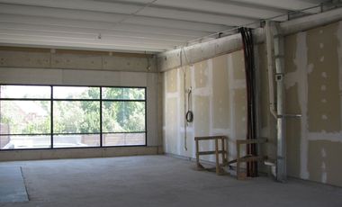 ARRIENDO Local Comercial 117,49 m2, Strip Center, La Dehesa