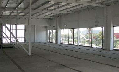 ARRIENDO Local Comercial 328 m2 en Valle Grande, Lampa
