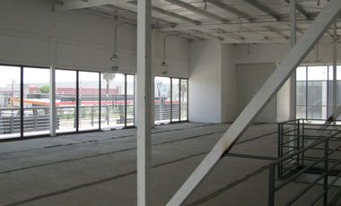 ARRIENDO Local Comercial 328 m2 en Valle Grande, Lampa