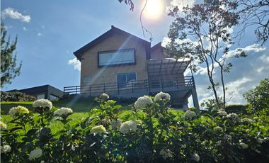 Casa en Arriendo Loma del Escobero Envigado