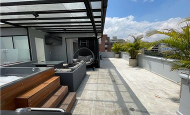Penthouse dúplex con terraza, jacuzzi y la vista mas linda a Medellín