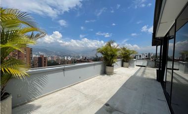 Penthouse dúplex con terraza, jacuzzi y la vista mas linda a Medellín