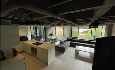 Penthouse dúplex con terraza, jacuzzi y la vista mas linda a Medellín
