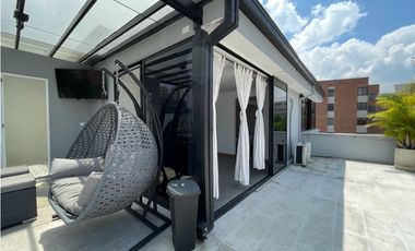 Penthouse dúplex con terraza, jacuzzi y la vista mas linda a Medellín