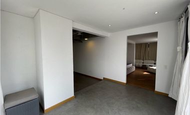 Penthouse dúplex con terraza, jacuzzi y la vista mas linda a Medellín