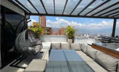 Penthouse dúplex con terraza, jacuzzi y la vista mas linda a Medellín
