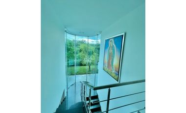 CASA MODERNA CON PISCINA 2.000m2 - PLAYA MENDOZA BARRANQUILLA