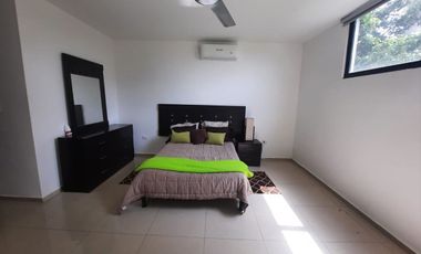 VENTA DE TOWN HOUSE AMUEBLADO EN MONTES DE AME , MÉRIDA