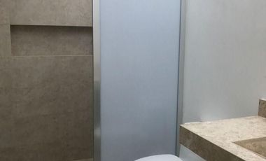 VENTA DE TOWN HOUSE AMUEBLADO EN MONTES DE AME , MÉRIDA