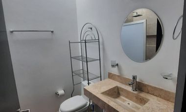 VENTA DE TOWN HOUSE AMUEBLADO EN MONTES DE AME , MÉRIDA