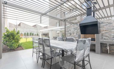 Carlos Silva Vildóso (1 Est /1 Bod)